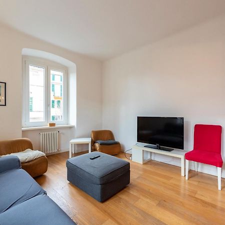 Joivy Family Friendly Apt For 6, Near Royal Palace Museum Genoa Bagian luar foto