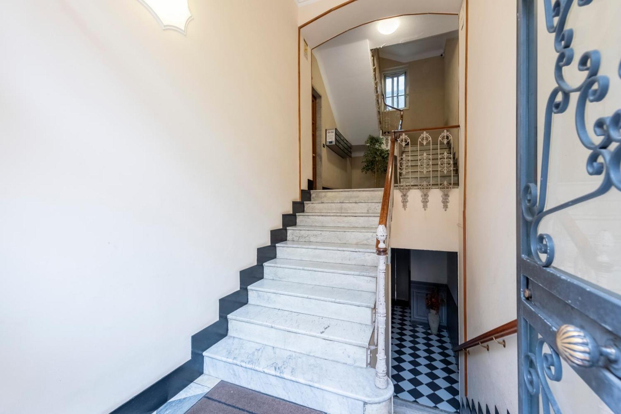 Joivy Family Friendly Apt For 6, Near Royal Palace Museum Genoa Bagian luar foto